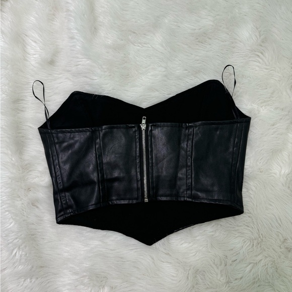 Princess Polly Faux Leather Corset - Picture 3 of 4